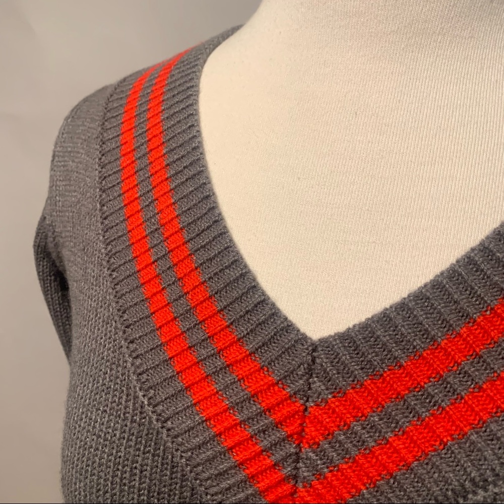 Mickey V-neck Sweater - Picture 3 of 6
